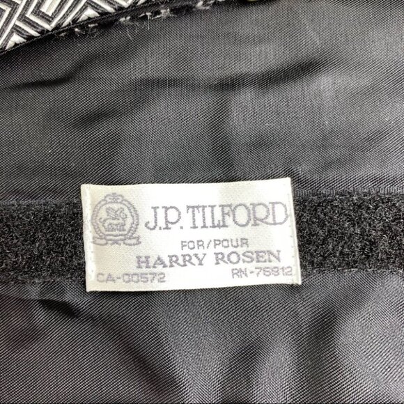 J.P. Tilford Men's Cummerbund and Bow Tie Set - Picture 3 of 6